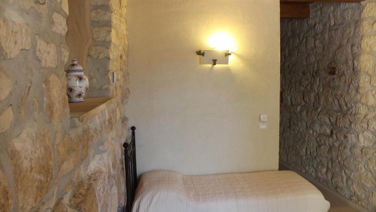 B&B Lo Gnomo Pennapiedimonte Exteriör bild
